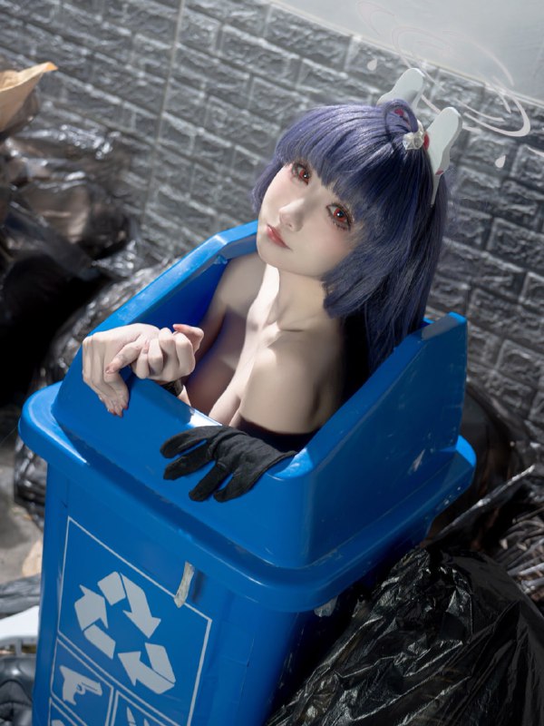 推特纸悦cos的碧蓝档案里的霞泽美游 #白丝推特纸悦cos的碧蓝档案里的霞泽美游 #白丝