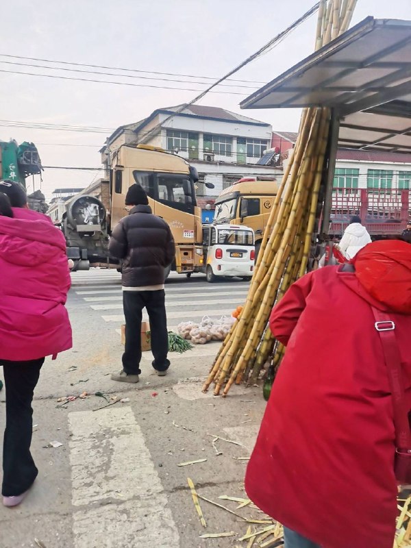 张力 #减速带￼￼