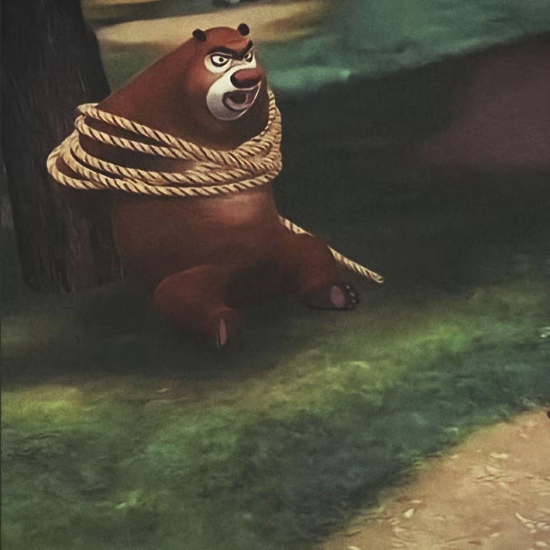 一头狗熊在吃吧唧一头狗熊在吃吧唧