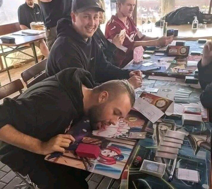 看到脚我们应该怎么做