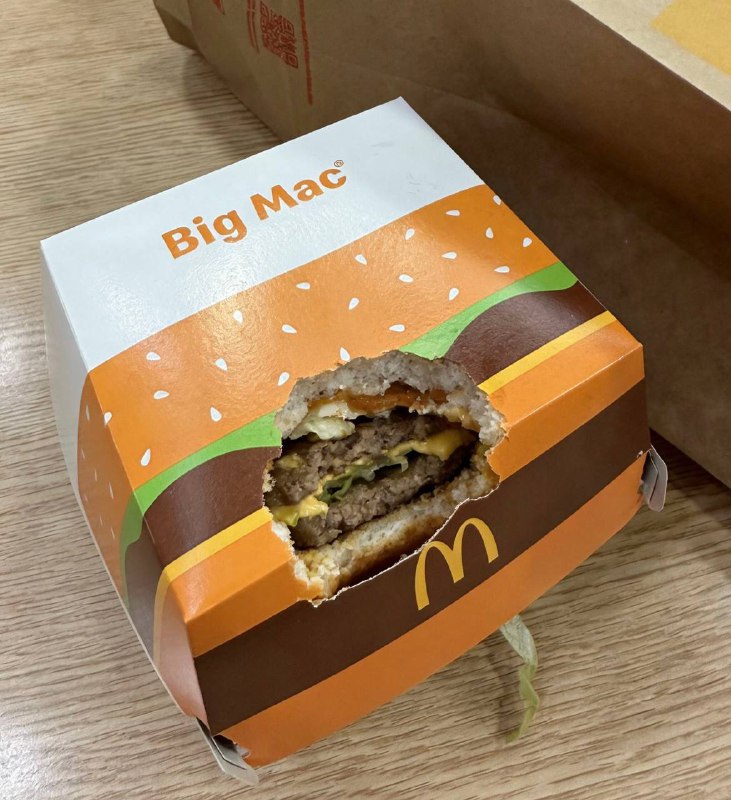 肚子很饿 想吃麦当劳